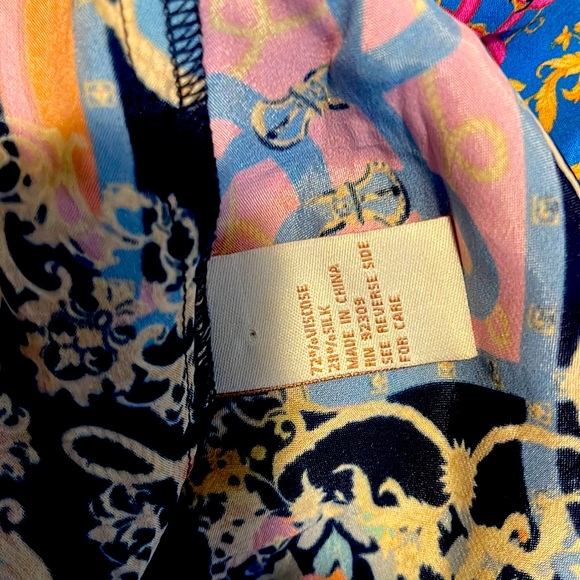 DG 2 Signature Collection Top 1X - Picture 3 of 3